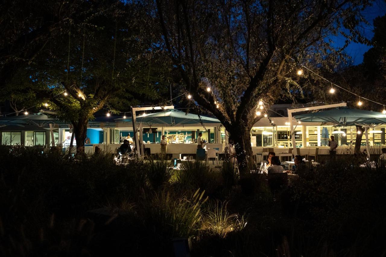 Estivo Premium Deluxe Mobile Homes On Malibu *