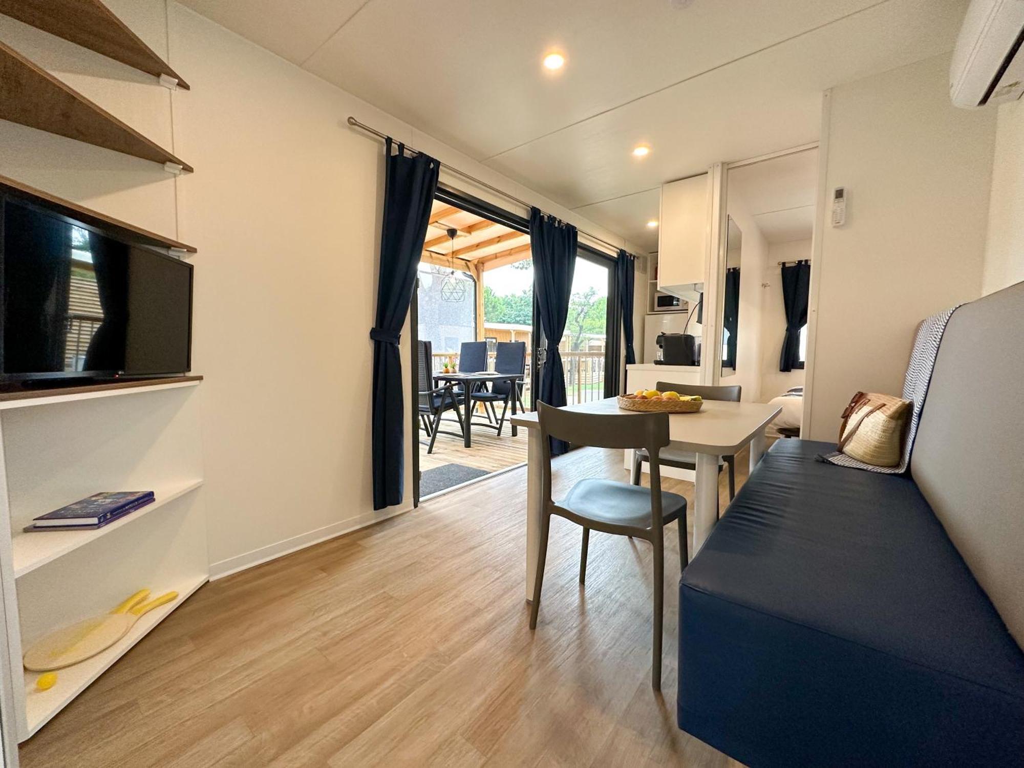 Estivo Premium Deluxe Mobile Homes On Malibu