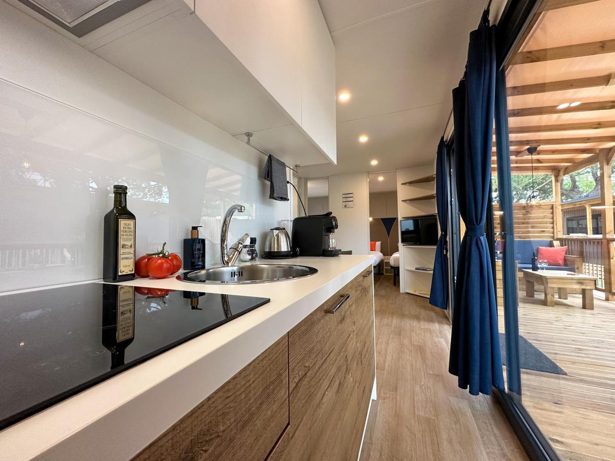 Estivo Premium Deluxe Mobile Homes On Malibu *